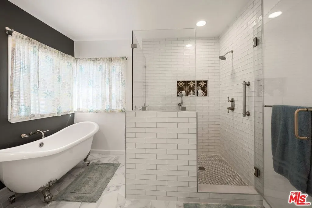 2810 Tilden Avenue, Los Angeles, California 90064 home-pic-39