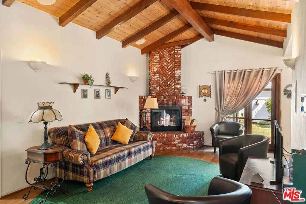 2810 Tilden Avenue, Los Angeles, California 90064 home-pic-13