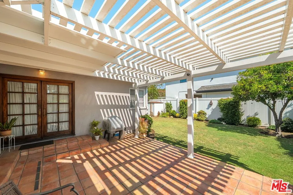 2810 Tilden Avenue, Los Angeles, California 90064 home-pic-41