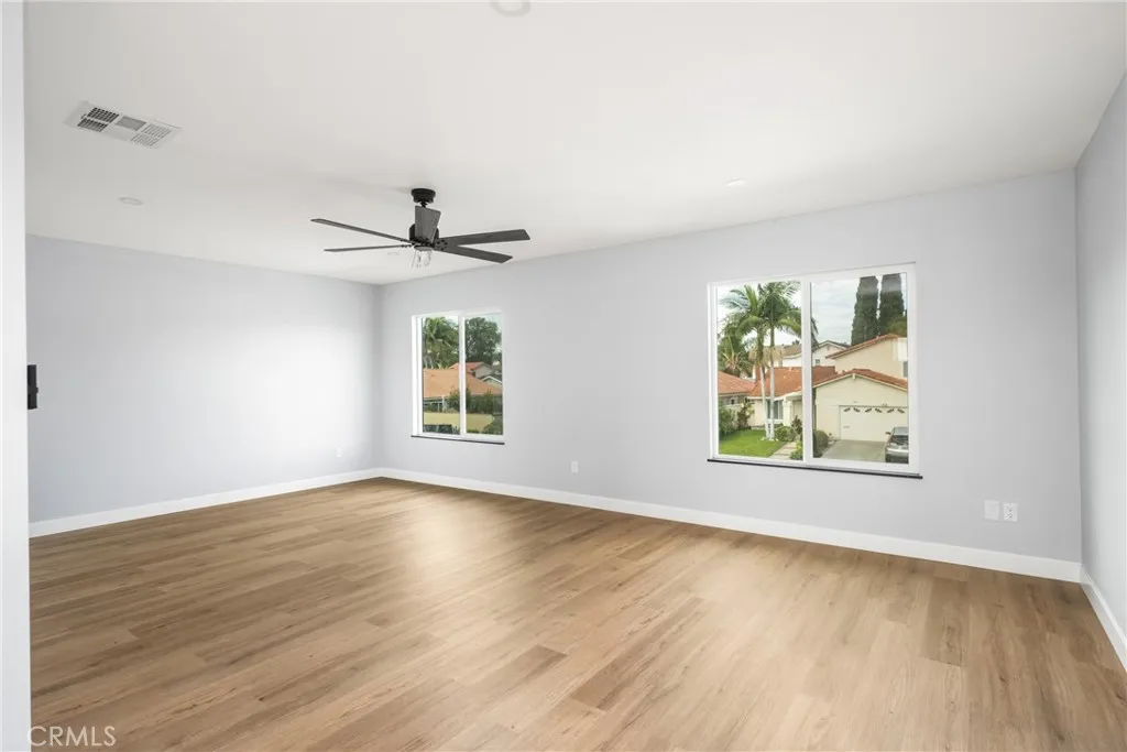 14375 Majorca Avenue, Irvine, California 92606 home-pic-32