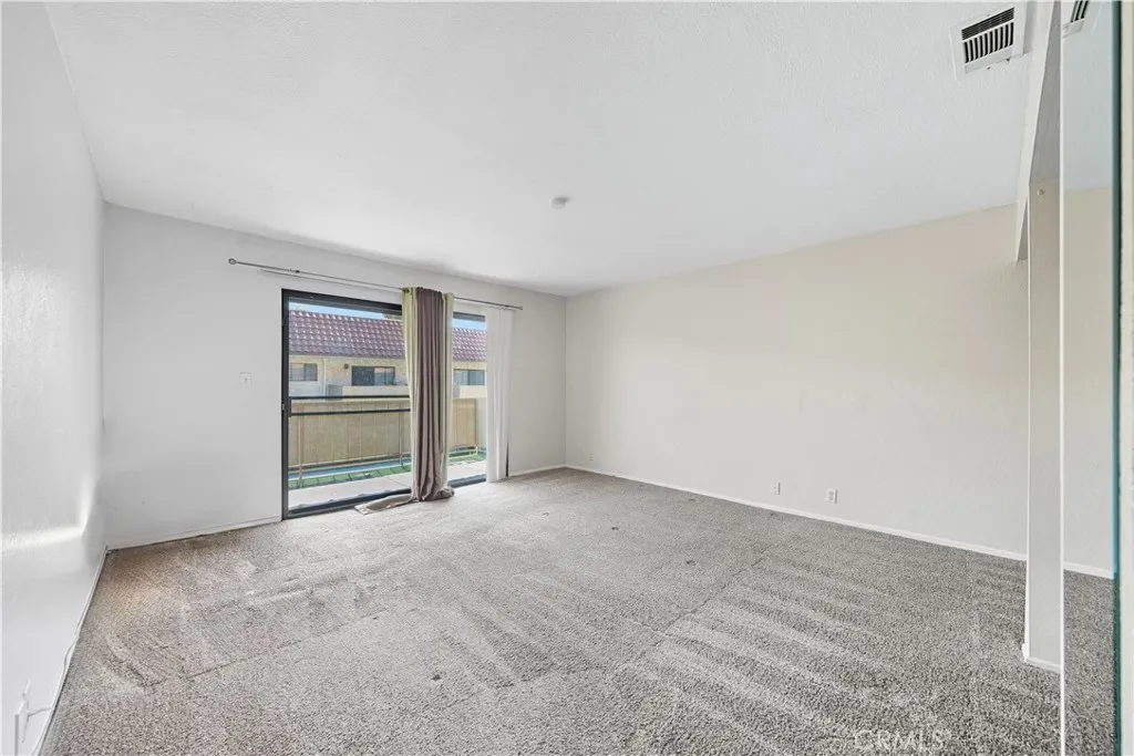 1000 Central 8, Riverside, California 92507 home-pic-25