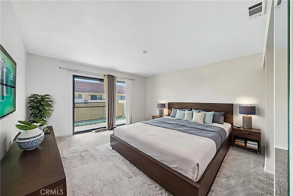 1000 Central 8, Riverside, California 92507 home-pic-4