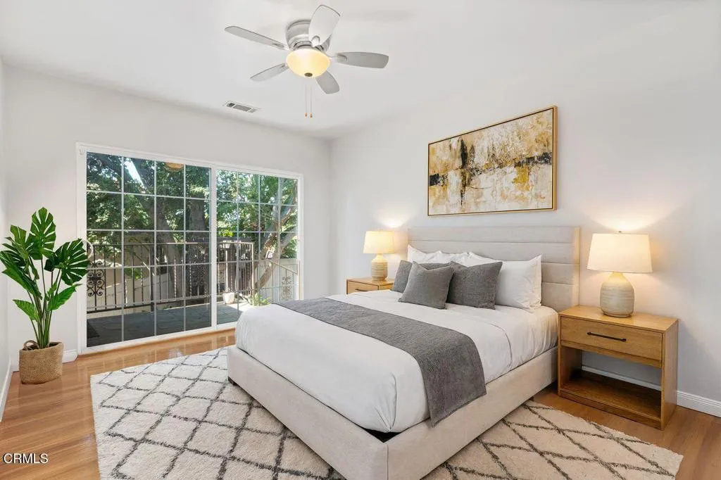 3847 Sunbeam Drive, Los Angeles, California 90065 home-pic-14