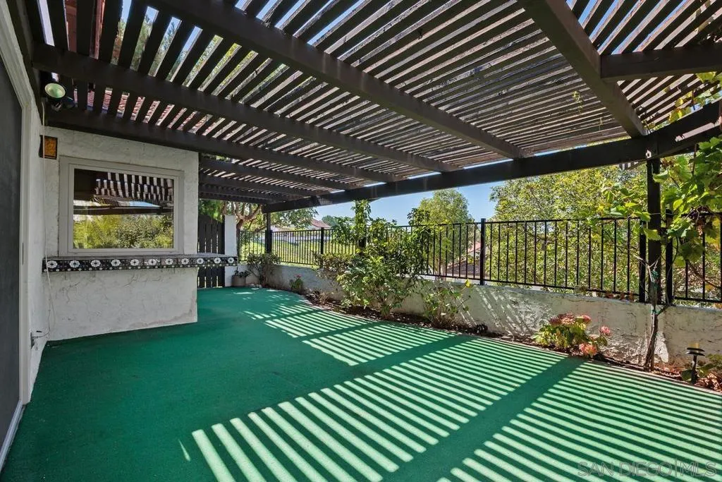 17604 Camino Ancho, San Diego, California 92128 home-pic-23
