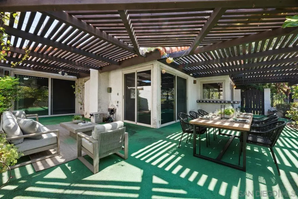 17604 Camino Ancho, San Diego, California 92128 home-pic-22