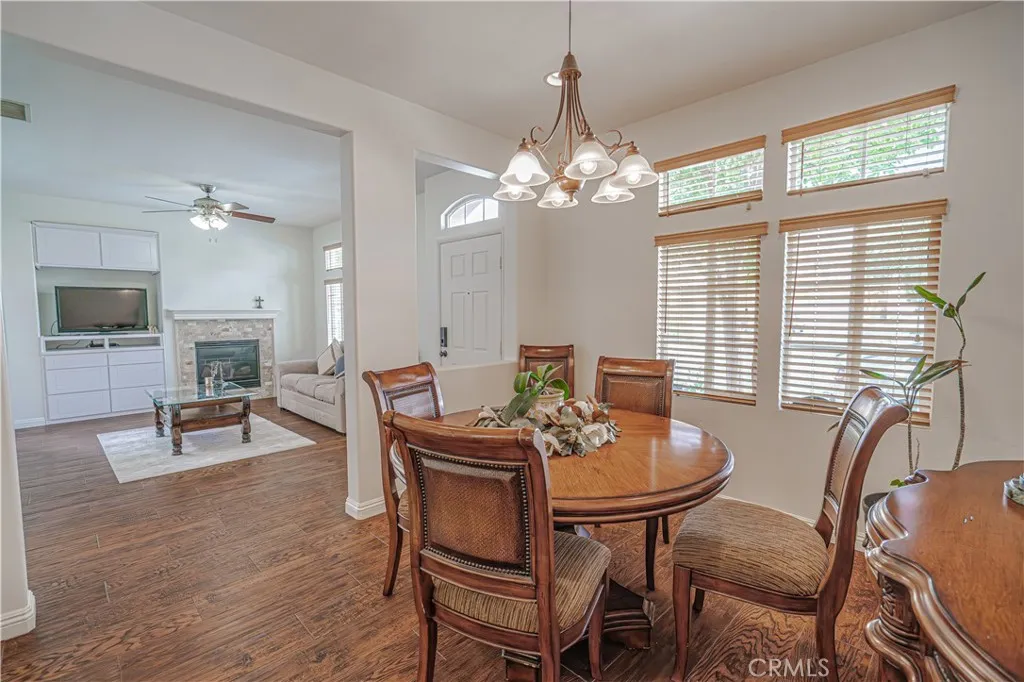 24472 Montevista Circle, Valencia, California 91354 home-pic-6