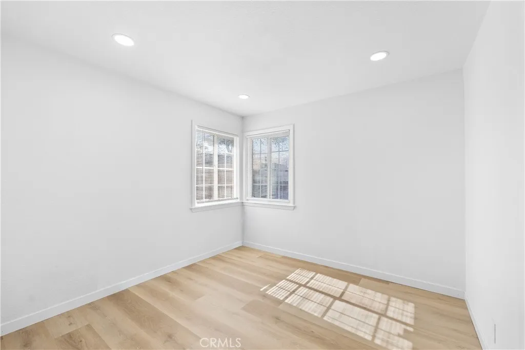 45449 3rd E, Lancaster, California 93535 home-pic-21