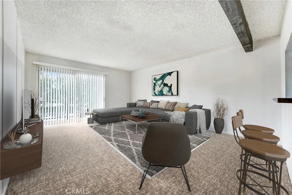 5460 White Oak G213, Encino, California 91316 home-pic-2