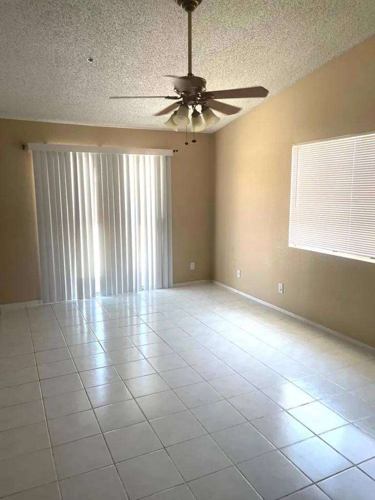 13760 Hidalgo Street, Desert Hot Springs, California 92240 home-pic-4