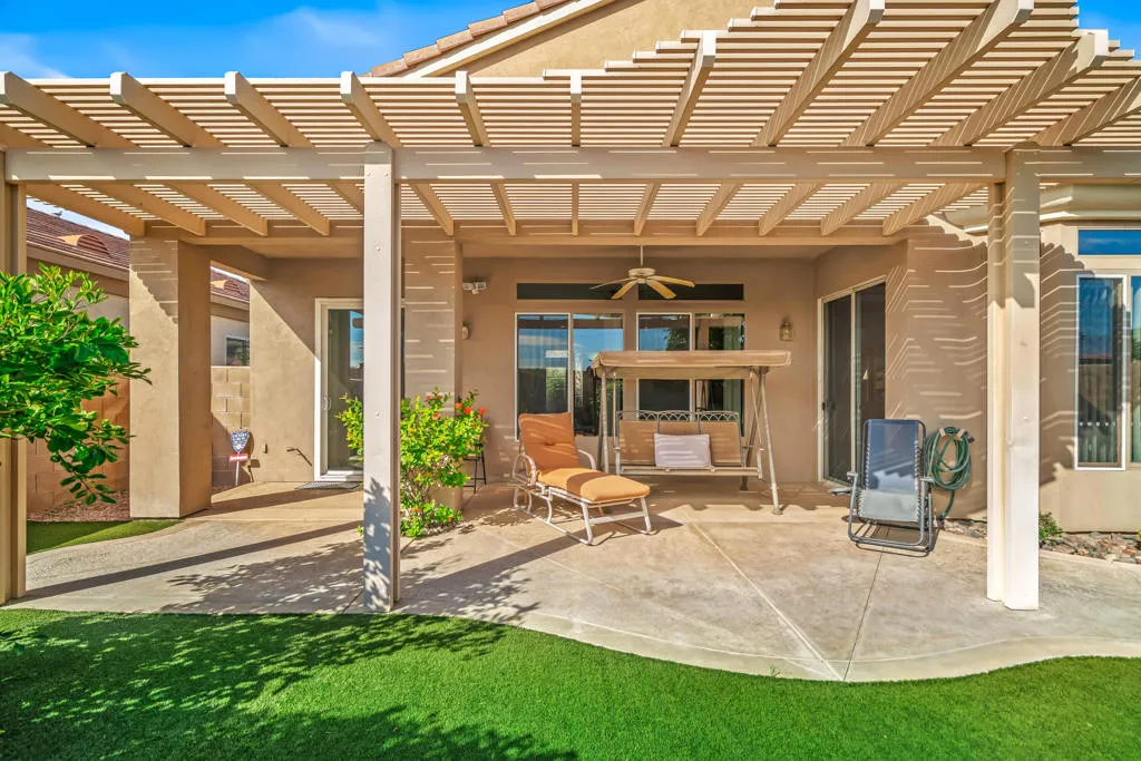 43774 Royal Saint George Drive, Indio, California 92201 home-pic-29