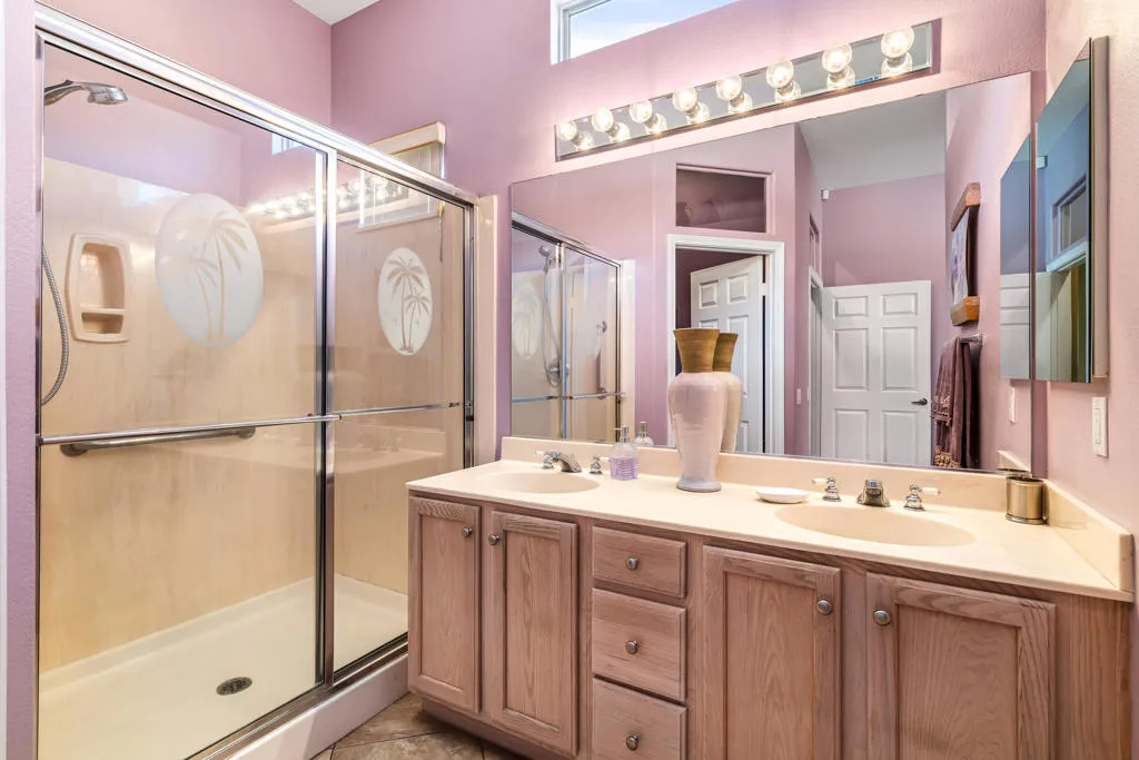 43774 Royal Saint George Drive, Indio, California 92201 home-pic-22