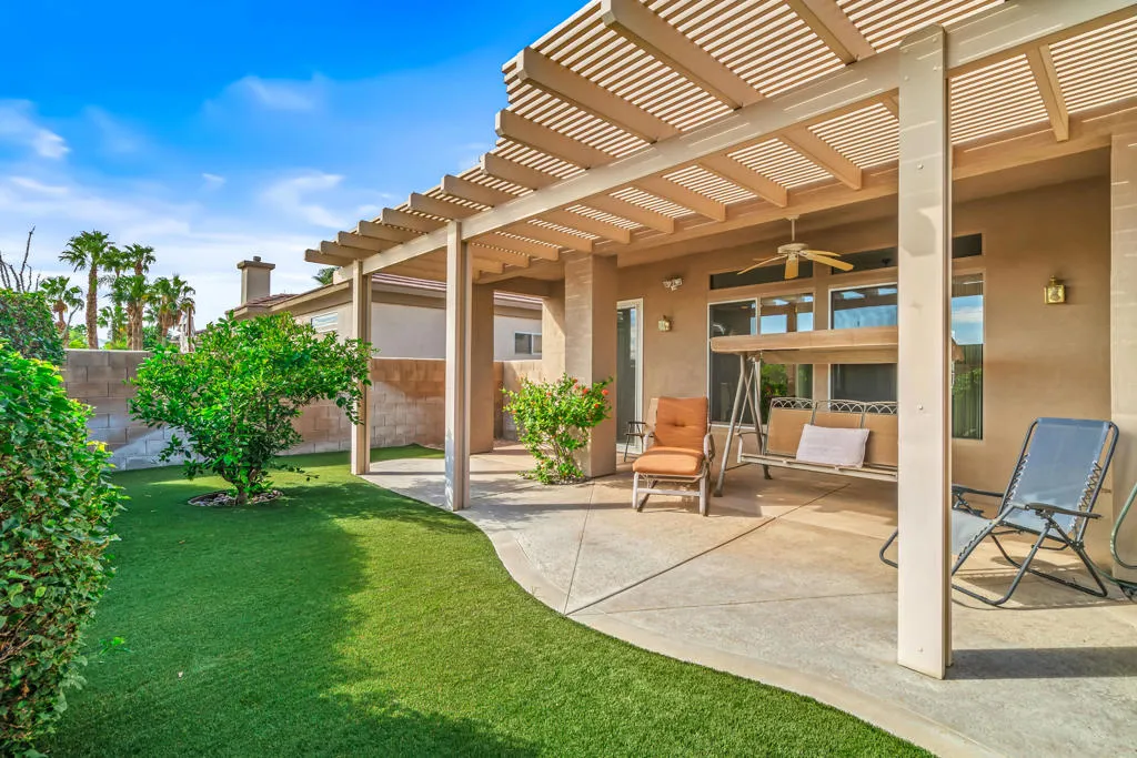 43774 Royal Saint George Drive, Indio, California 92201 home-pic-30