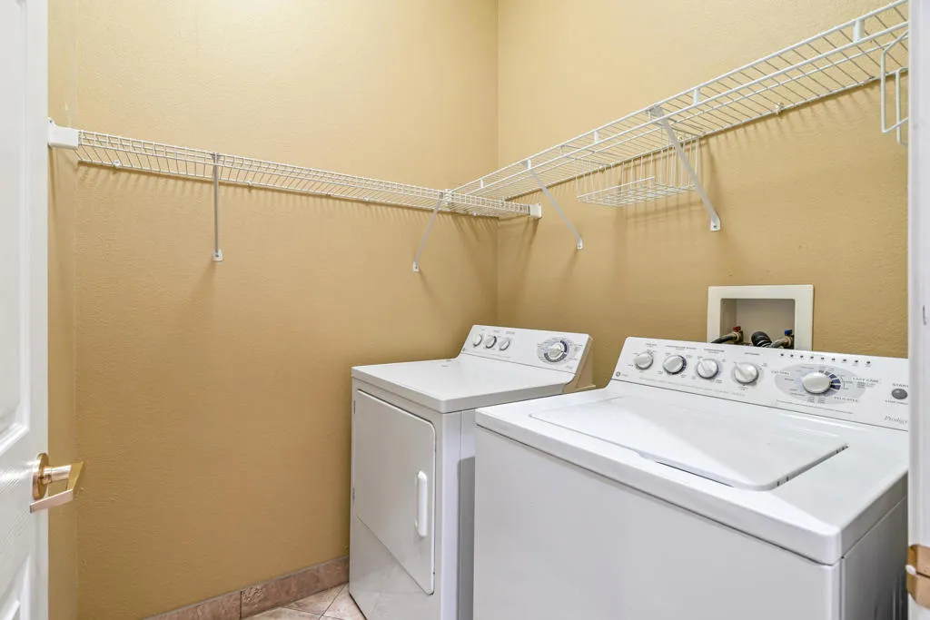 43774 Royal Saint George Drive, Indio, California 92201 home-pic-26