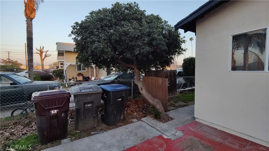 1680 Oxford, Riverside, California 92507 home-pic-30