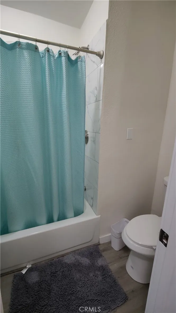 1680 Oxford, Riverside, California 92507 home-pic-4
