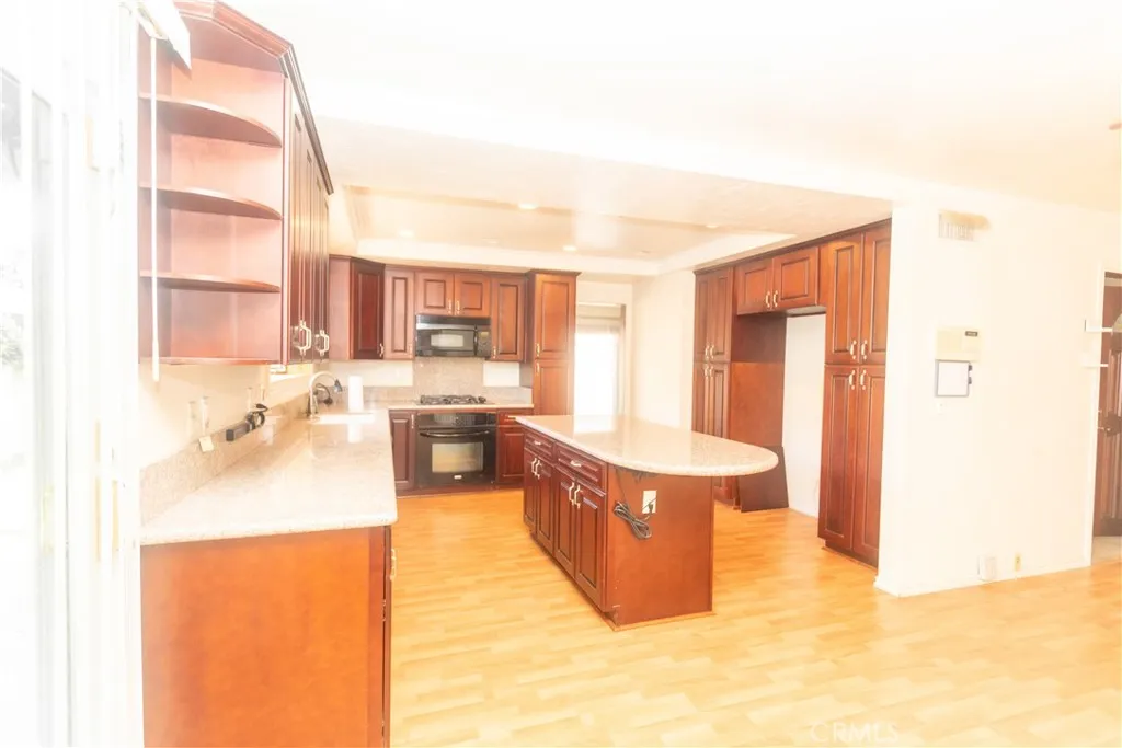 521 W Memory, Santa Ana, California 92706 home-pic-24