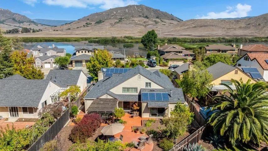 1129 Vista Del Lago, San Luis Obispo, California 93405