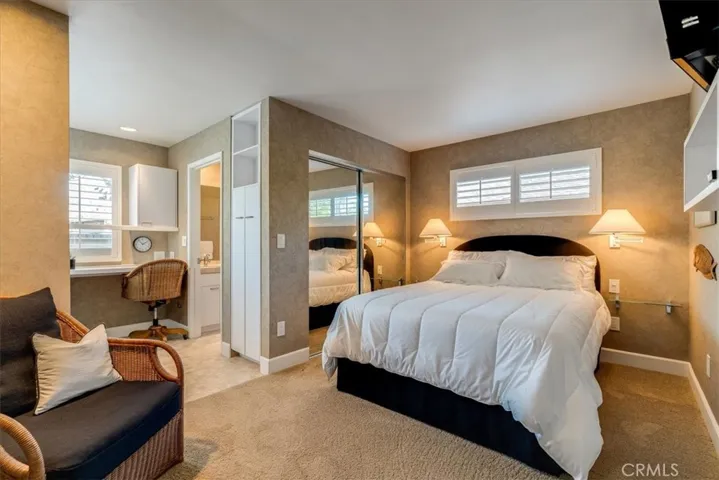 1129 Vista Del Lago, San Luis Obispo, California 93405