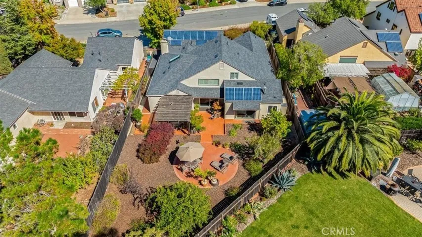 1129 Vista Del Lago, San Luis Obispo, California 93405