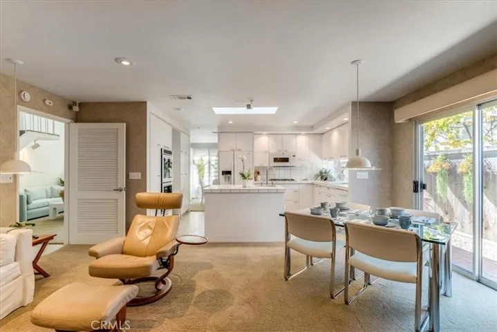 1129 Vista Del Lago, San Luis Obispo, California 93405