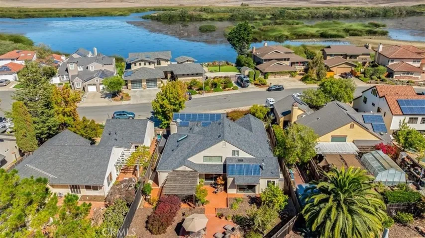 1129 Vista Del Lago, San Luis Obispo, California 93405