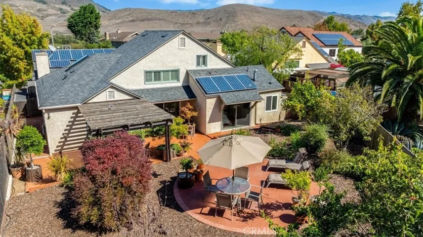1129 Vista Del Lago, San Luis Obispo, California 93405