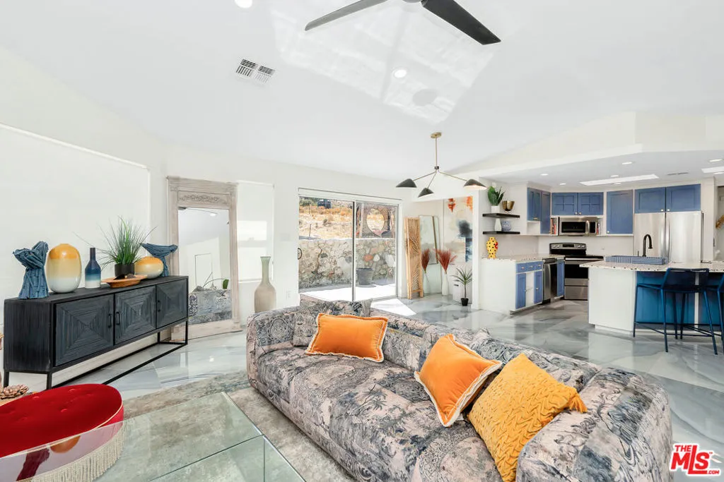 51889 Canyon Road, Morongo Valley, California 92256 home-pic-6