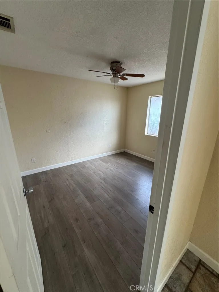 2505 Rosemary Lane, San Bernardino, California 92407 home-pic-5