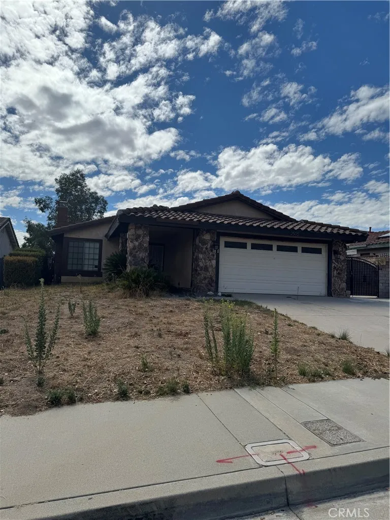 2505 Rosemary Lane, San Bernardino, California 92407 home-pic-0