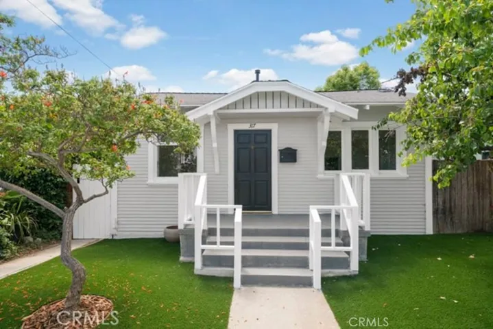 317 Roswell, Long Beach, California 90814