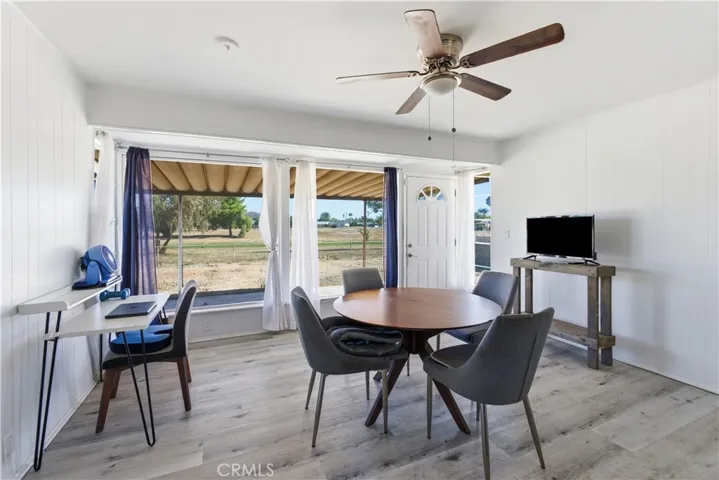 Family/dinning room