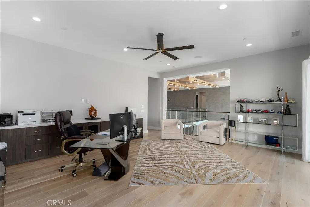 162 Leafy, Irvine, California 92602 home-pic-35