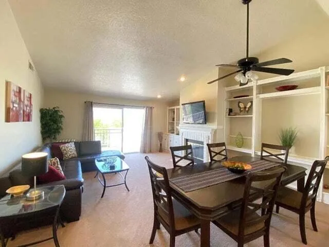 Living Dining Area
