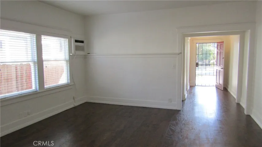 Spacious Livingroom