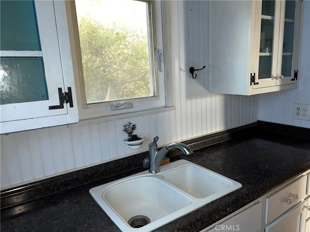 2299 Yorkshire Drive, Cambria, California 93428 home-pic-20