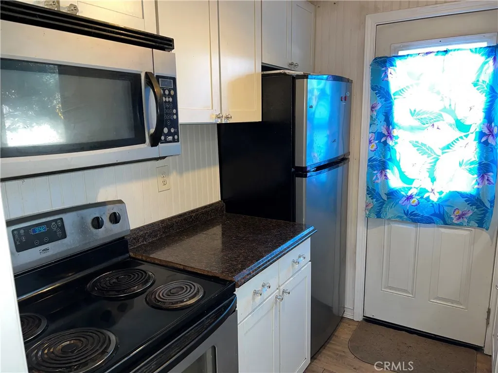 2299 Yorkshire Drive, Cambria, California 93428 home-pic-18
