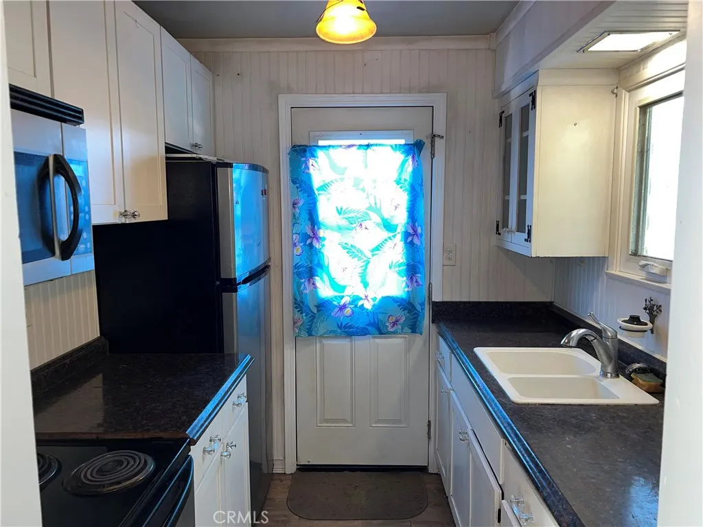 2299 Yorkshire Drive, Cambria, California 93428 home-pic-17