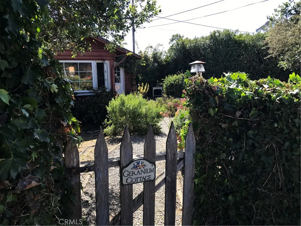 2299 Yorkshire Drive, Cambria, California 93428 home-pic-39