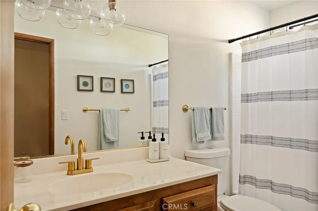 404 Darfo, Crestline, California 92325 home-pic-22