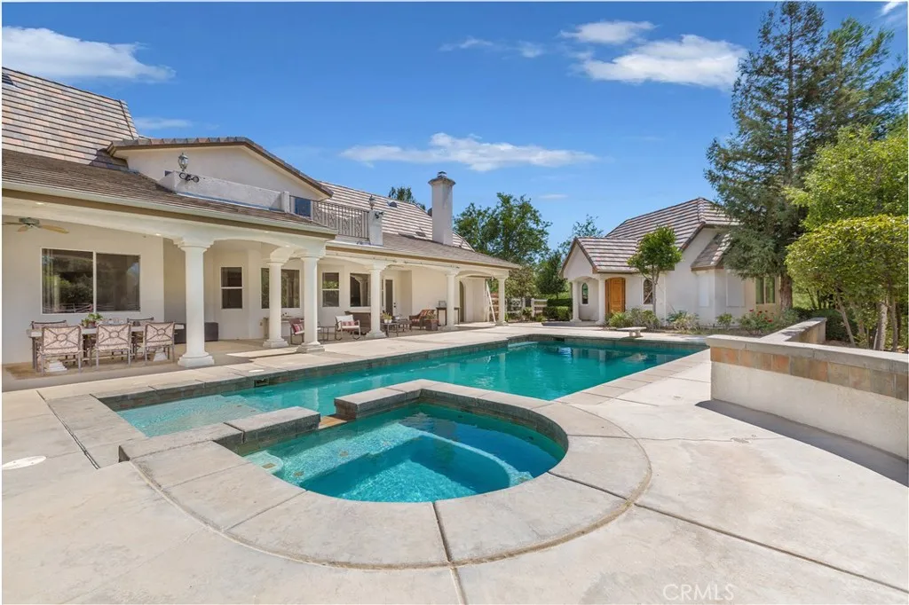36410 Calle Puerto Bonita, Temecula, California 92592 home-pic-1