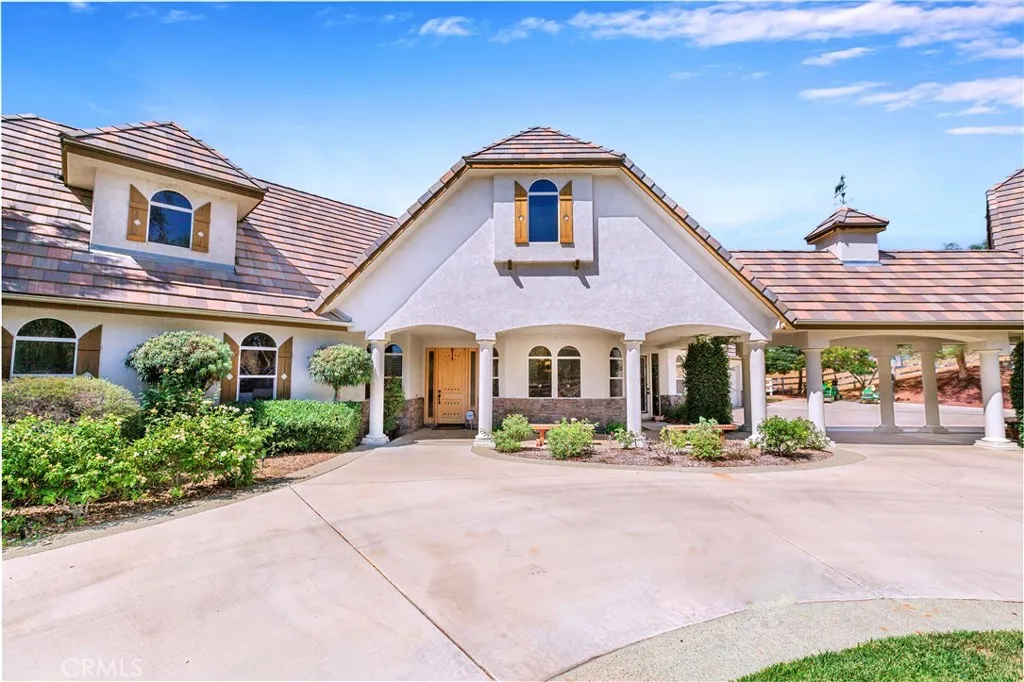 36410 Calle Puerto Bonita, Temecula, California 92592 home-pic-0
