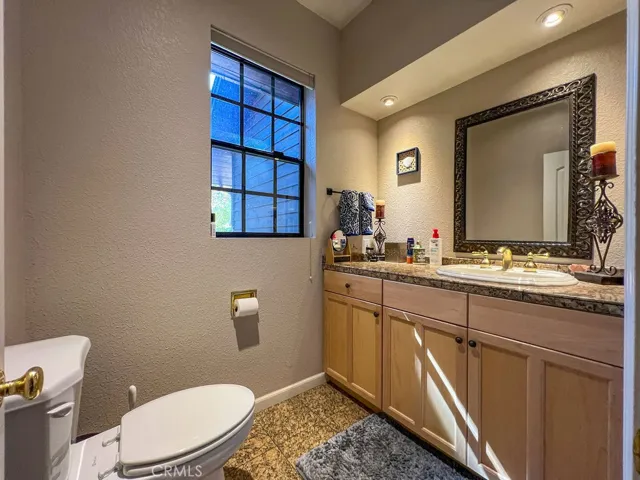 1/2 Bath