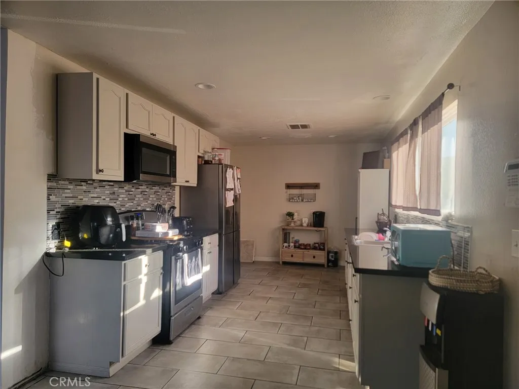 1298 W 23rd, San Bernardino, California 92405 home-pic-0
