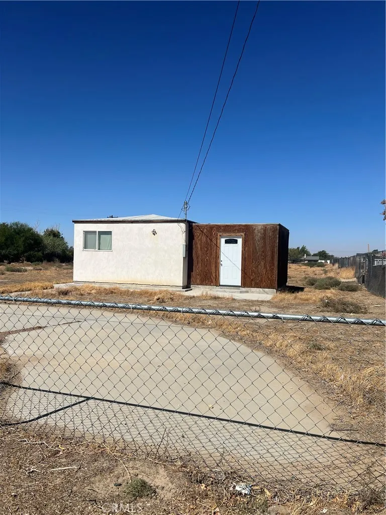9241 E Avenue R14, Littlerock, California 93543 home-pic-1