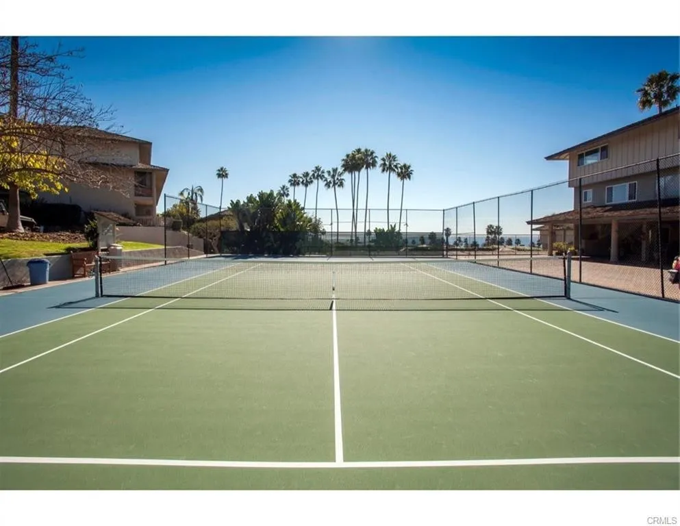 TENNIS/PICKLE BALL COURT