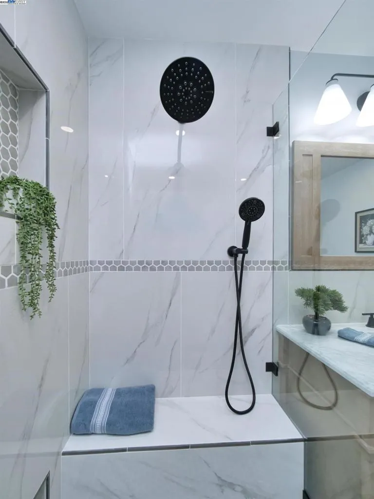 1732 Oakmont Drive 8, Walnut Creek, California 94595 home-pic-17