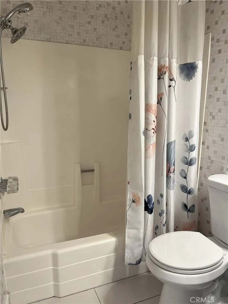 6255 Woodman 203, Valley Glen, California 91401 home-pic-18