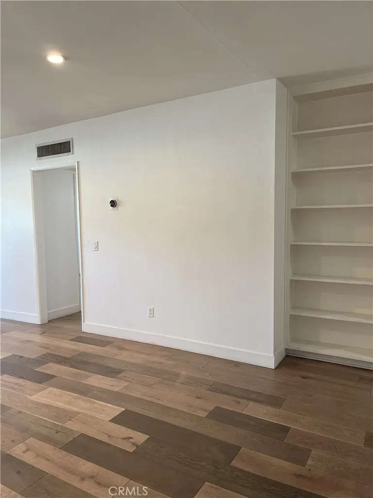 6255 Woodman 203, Valley Glen, California 91401 home-pic-10