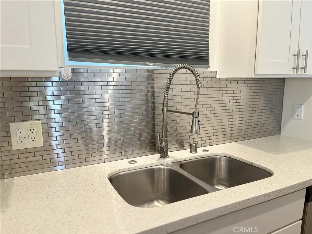 6255 Woodman 203, Valley Glen, California 91401 home-pic-6