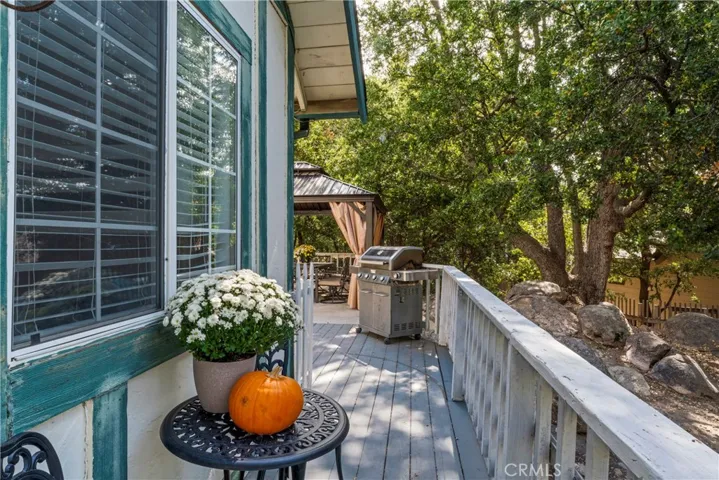 955 Teakwood Drive, Lake Arrowhead, California 92352